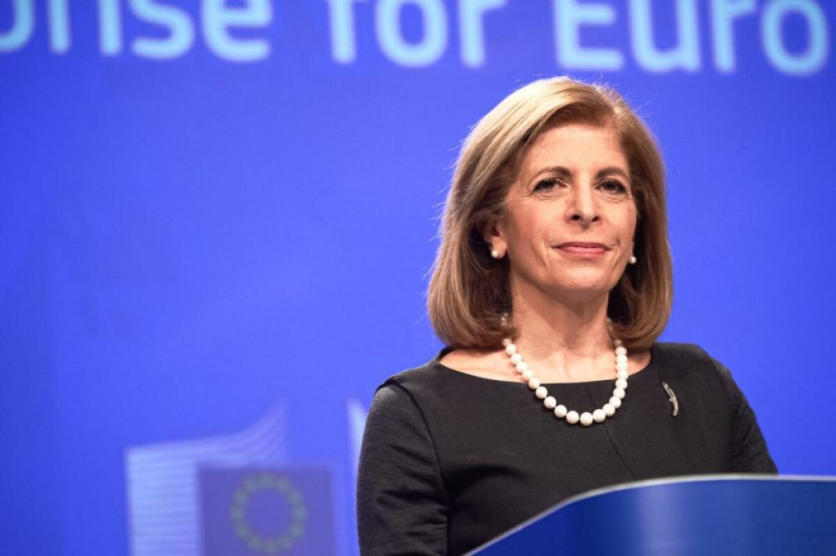 Covid, Commissione Ue “Rendere Natale più sicuro, non cancellarlo” - 