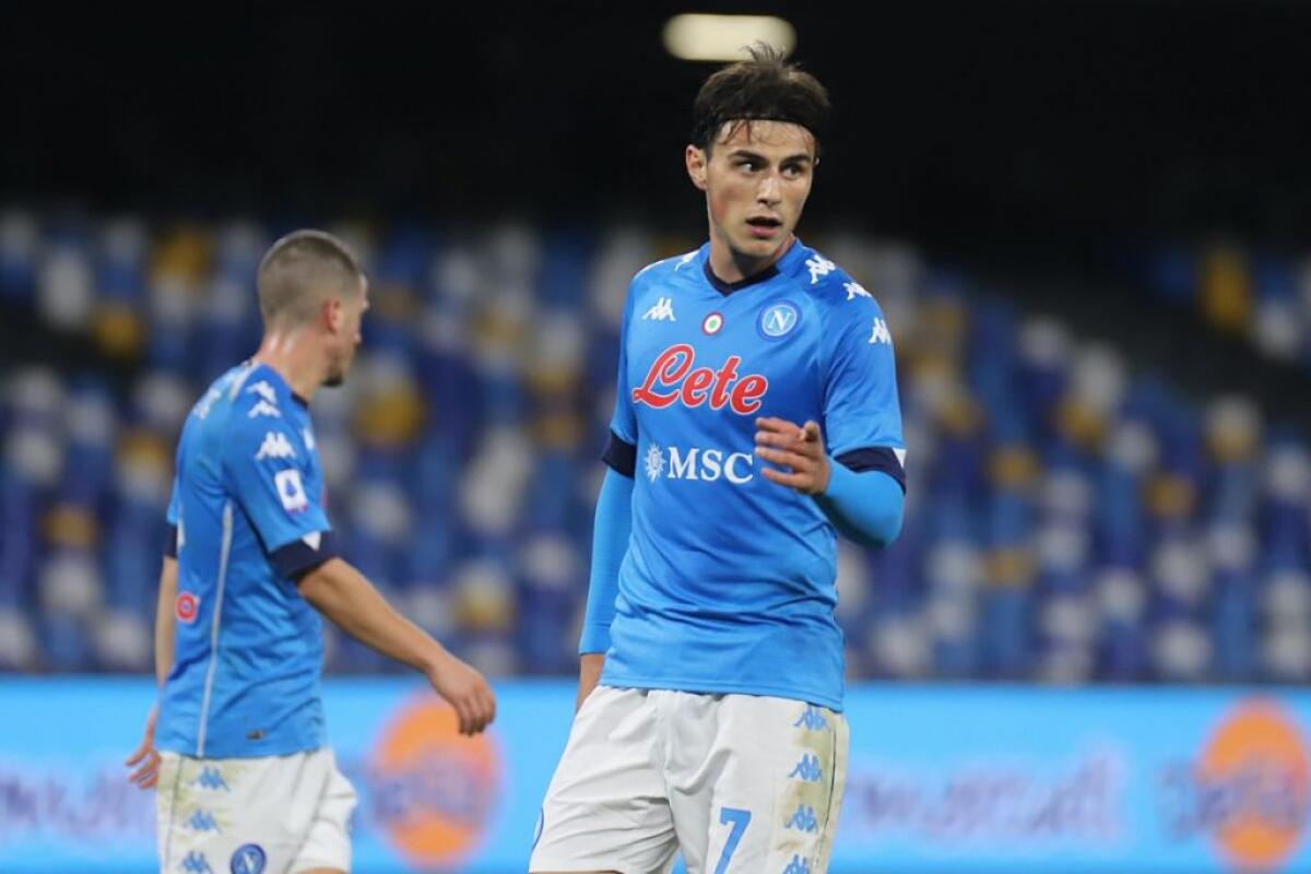 Il Napoli piega il Parma 2-0, in gol Elmas e Politano - 