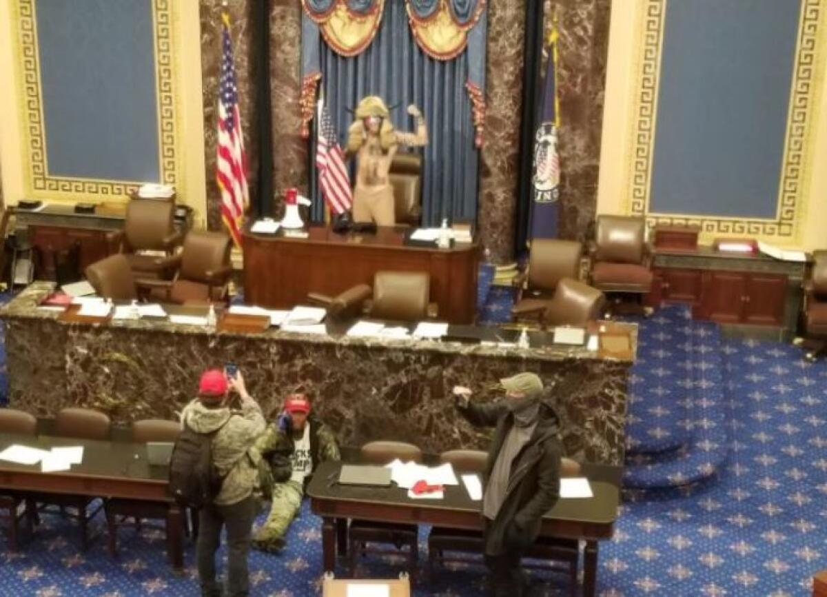 Usa, muore una donna durante l’assalto a Capitol Hill - 