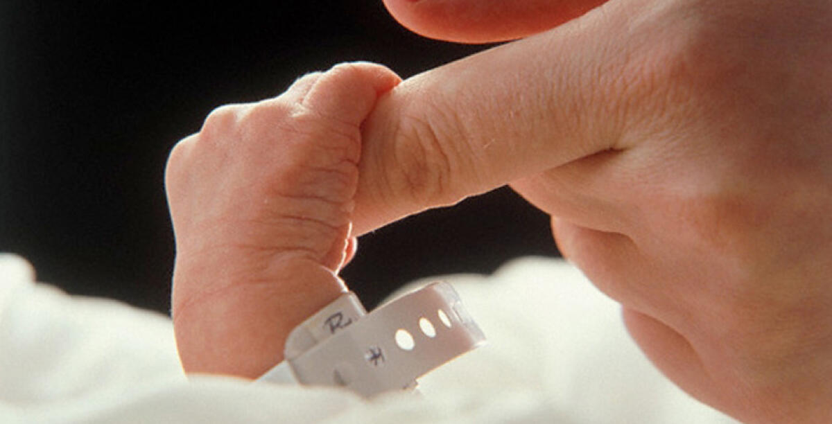 La speranza contro il Covid, primo parto di una donna positiva: bambina sta bene - 