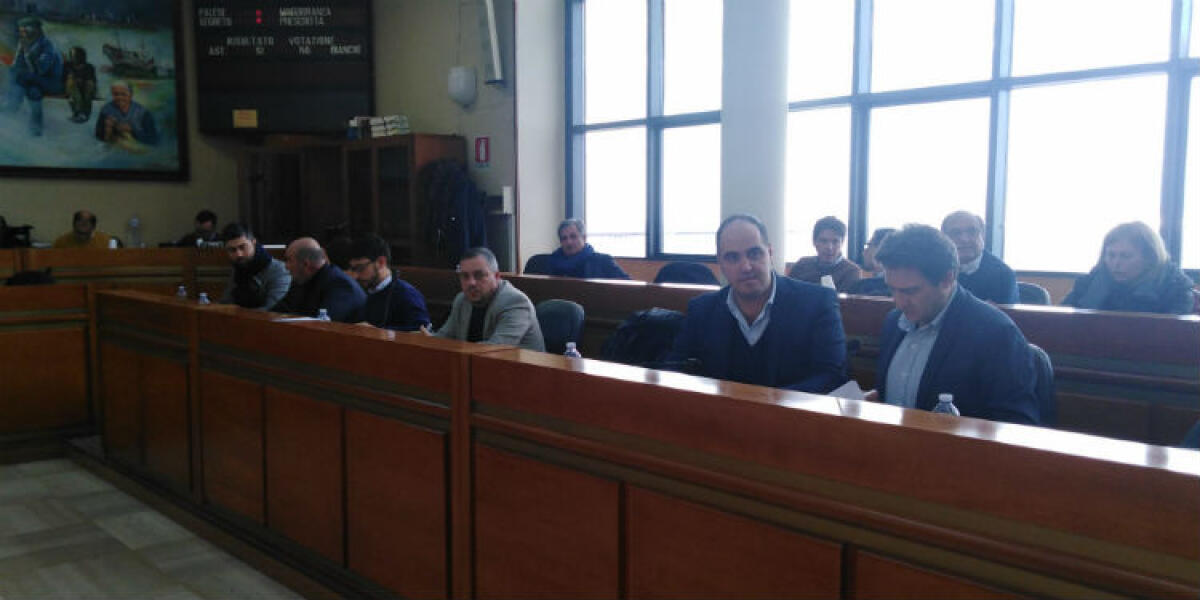 Recovery plan, "civici" chiedono consiglio monotematico: "Partecipi anche Provenzano" - Un'Altra Gela, Impegno Comune e Una Buona Idea stanno con il sindaco