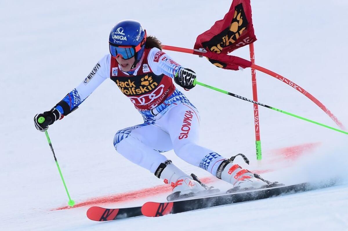 Vlhova vince lo slalom a Zagabria, Curtoni 16^ - 