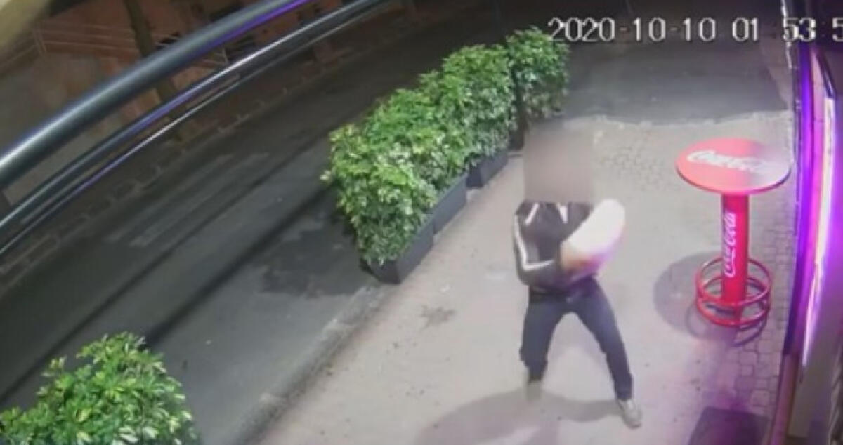 "Spaccate", furti e una rapina, giudizio immediato per Frazzitta: colpite più attività - Frazzitta colpì più volte e quasi sempre con le stesse modalità