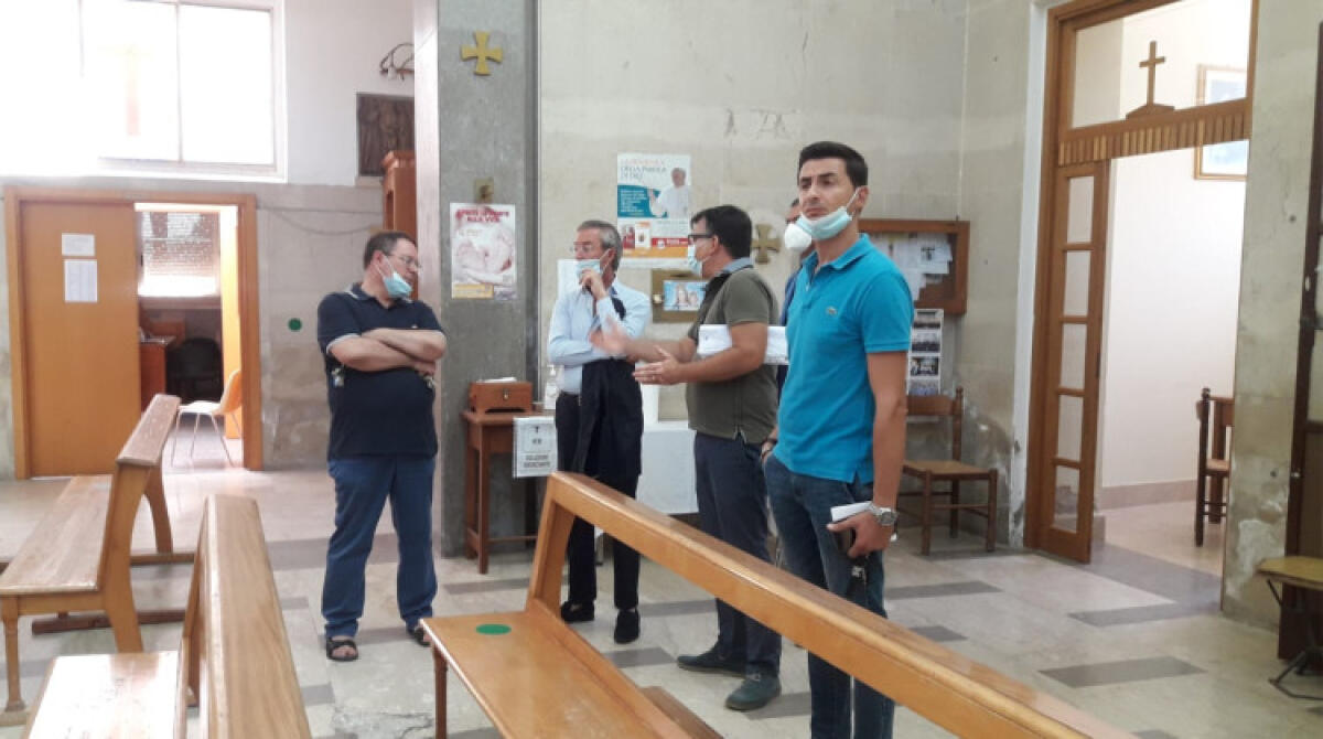 Terreno da "donare" ai salesiani, Corte dei Conti: "Sindaco non può chiedere parere" - Uno dei sopralluoghi della scorsa estate all'interno della chiesa