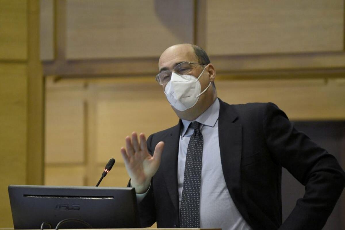 Covid, Zingaretti “Salvini rischia di portare l’Italia fuori strada” - 
