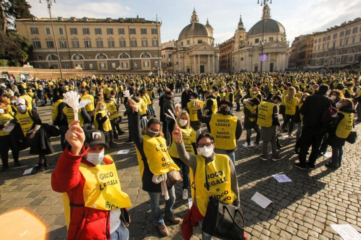 I lavoratori del gioco legale scendono in piazza “Siamo allo stremo” - 