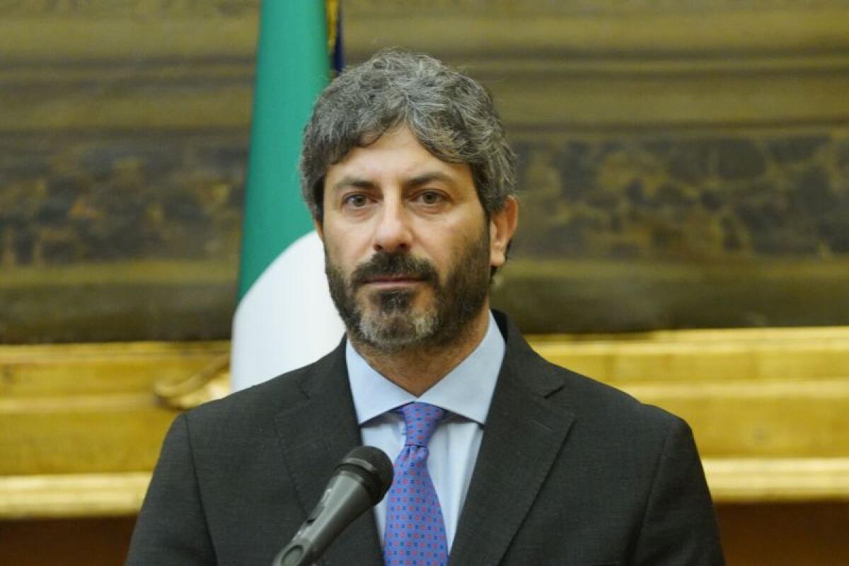 Governo, Fico “Voterò sì su Rousseau, no urne o astensione” - 