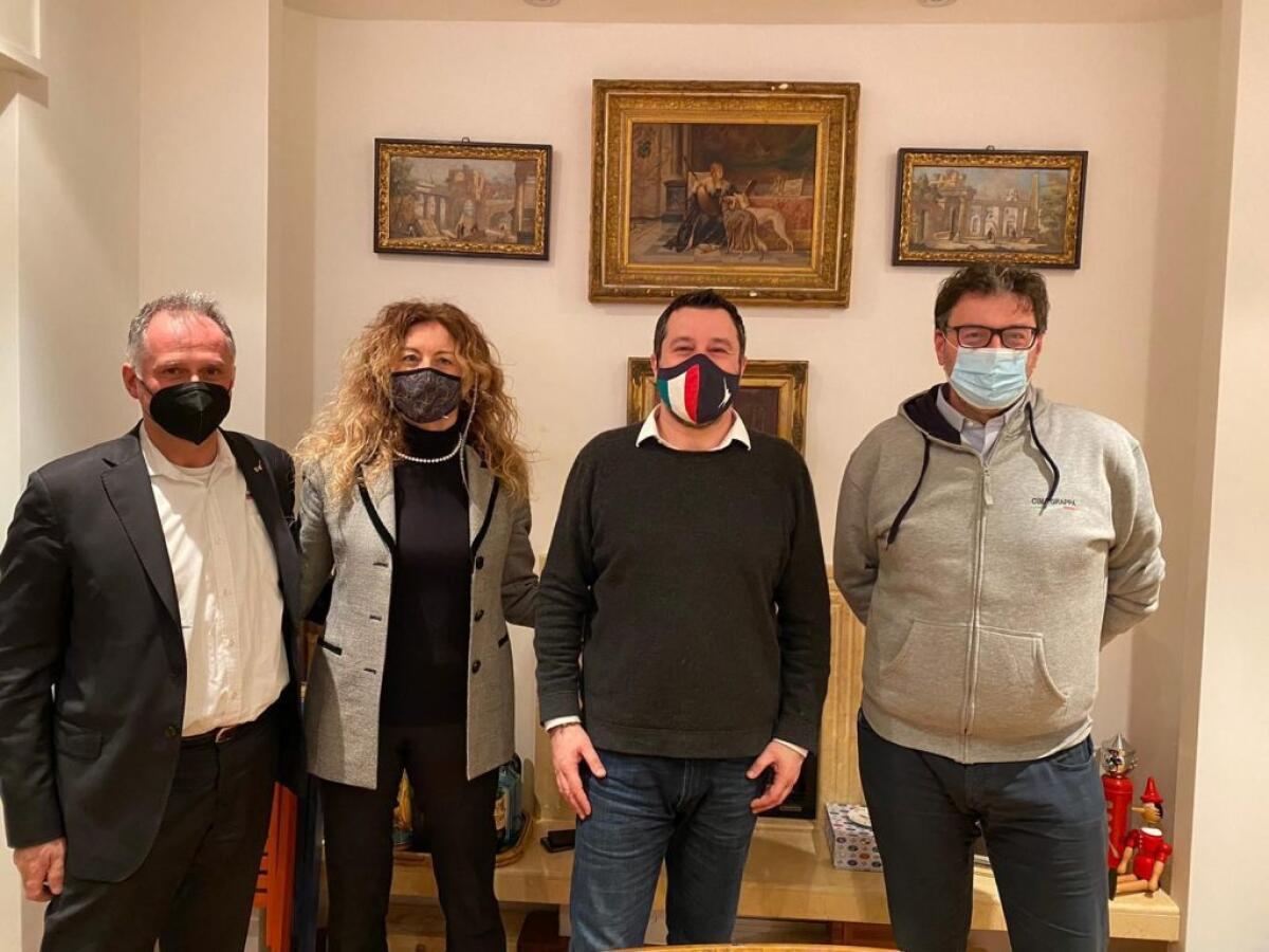 Governo, vertice tra Salvini e Ministri della Lega “subito al lavoro” -