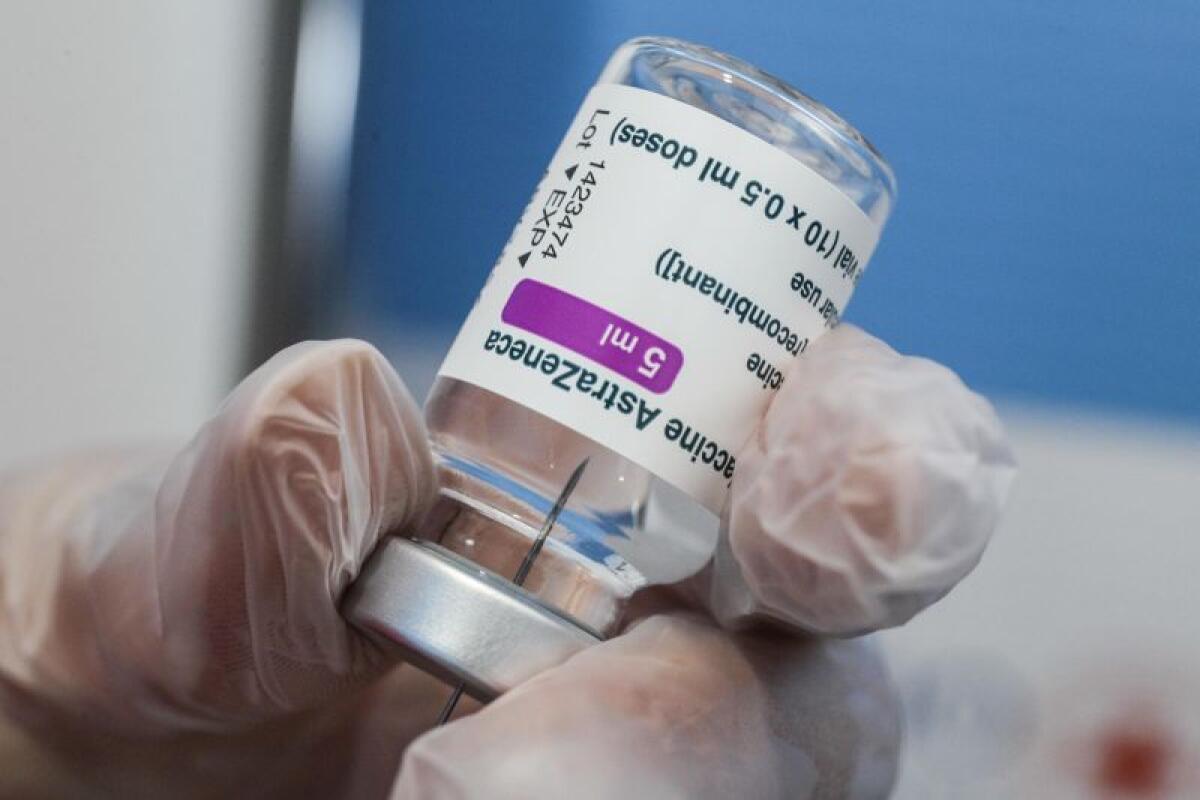 Vaccino, possibile usare Astrazeneca fino a 65 anni - 