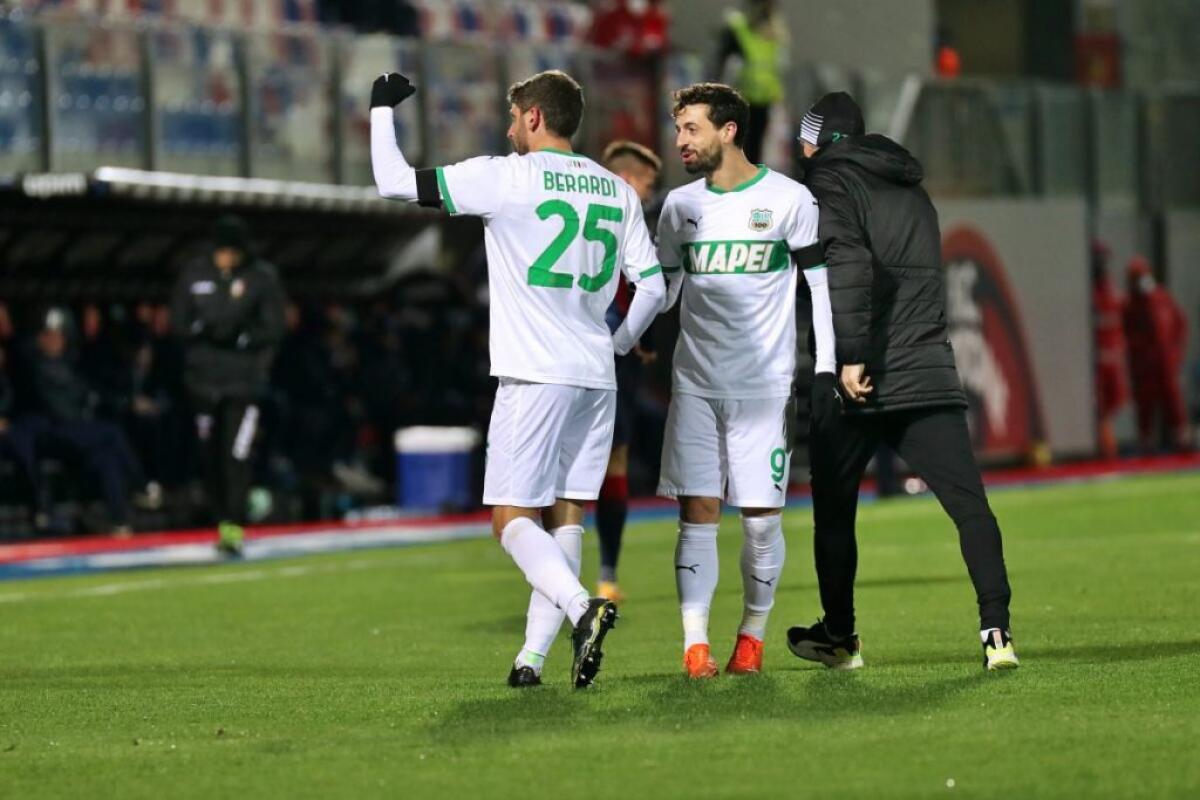 Il Sassuolo espugna Crotone grazie a Berardi e Caputo -