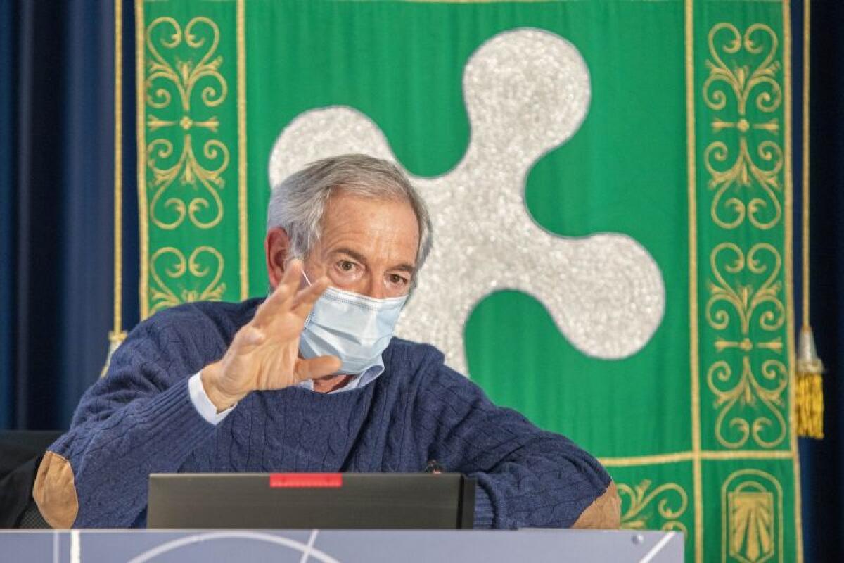 Bertolaso “Una dose di vaccino a tutti, le sole chiusure non bastano” - 
