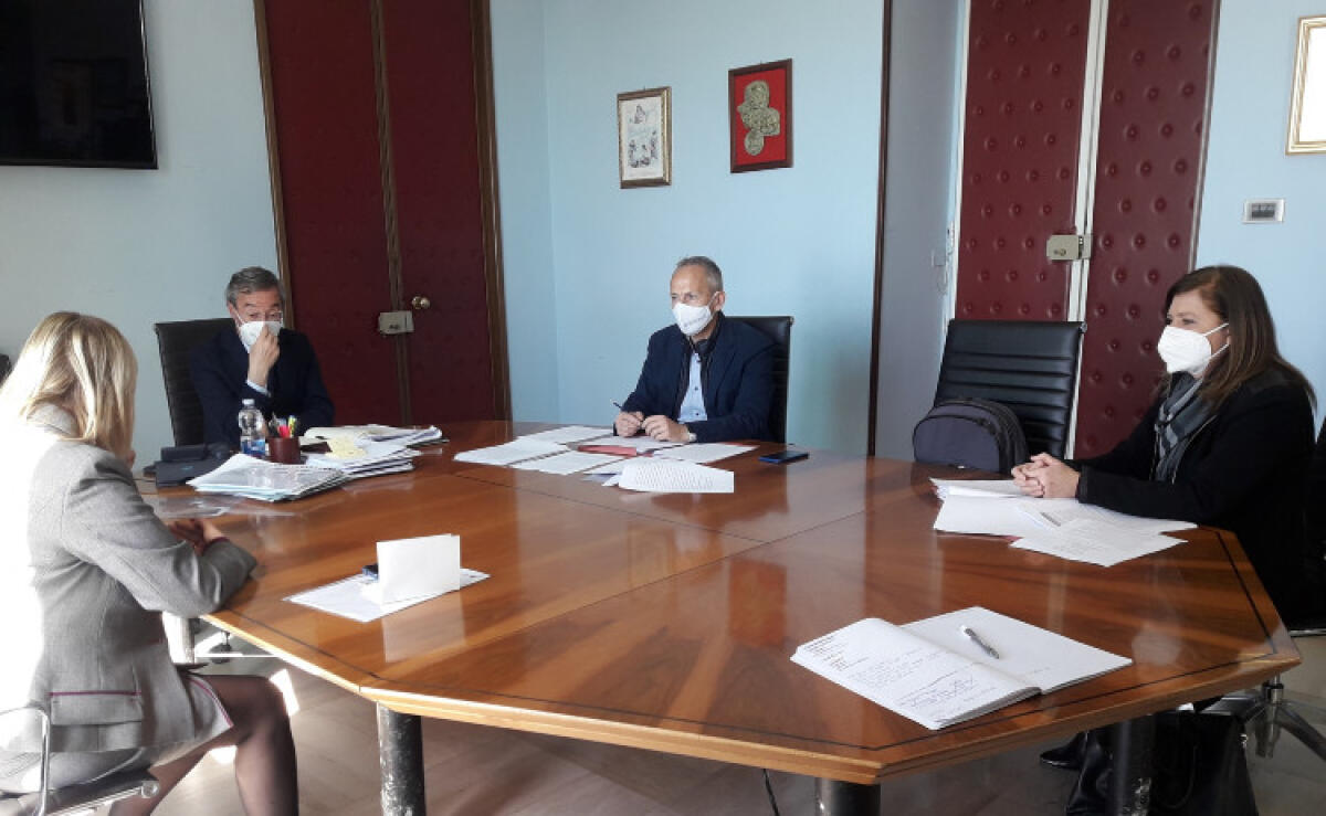 Maxi debito con Ato rifiuti, Greco: "Pagheremo ma è un'eredità negativa del passato" - La riunione in Comune