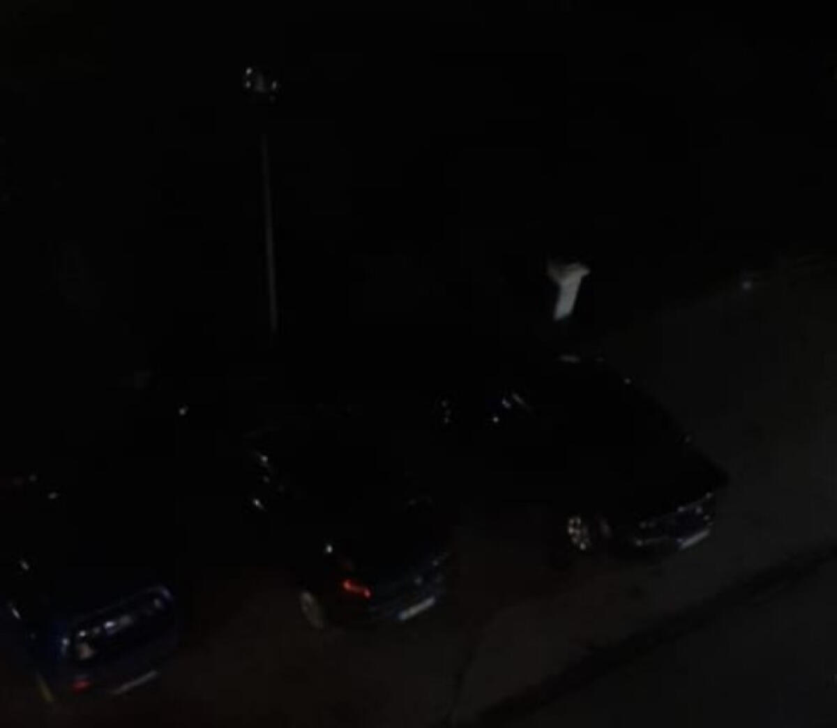 Un tratto di via Sabbioncello al buio, tante segnalazioni ma problema ancora persiste - La zona rimasta al buio