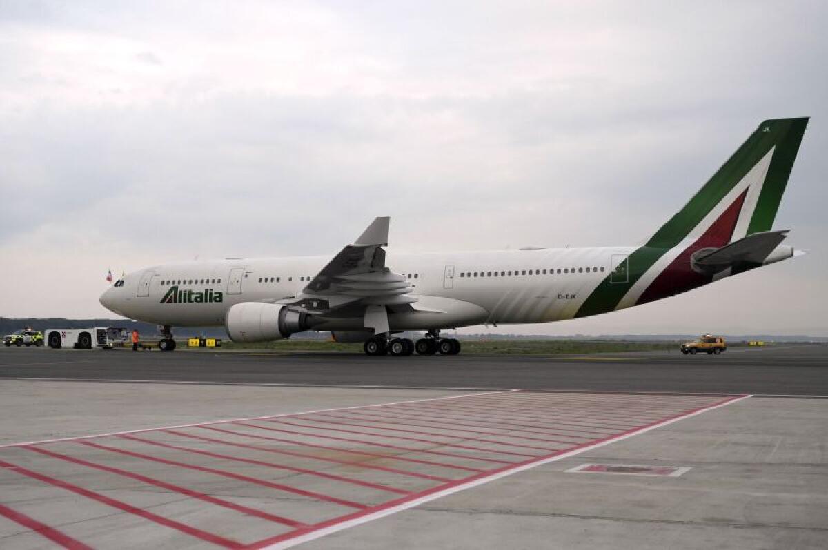 Alitalia, via libera Ue ad aiuti per 24,7 milioni causa covid - 