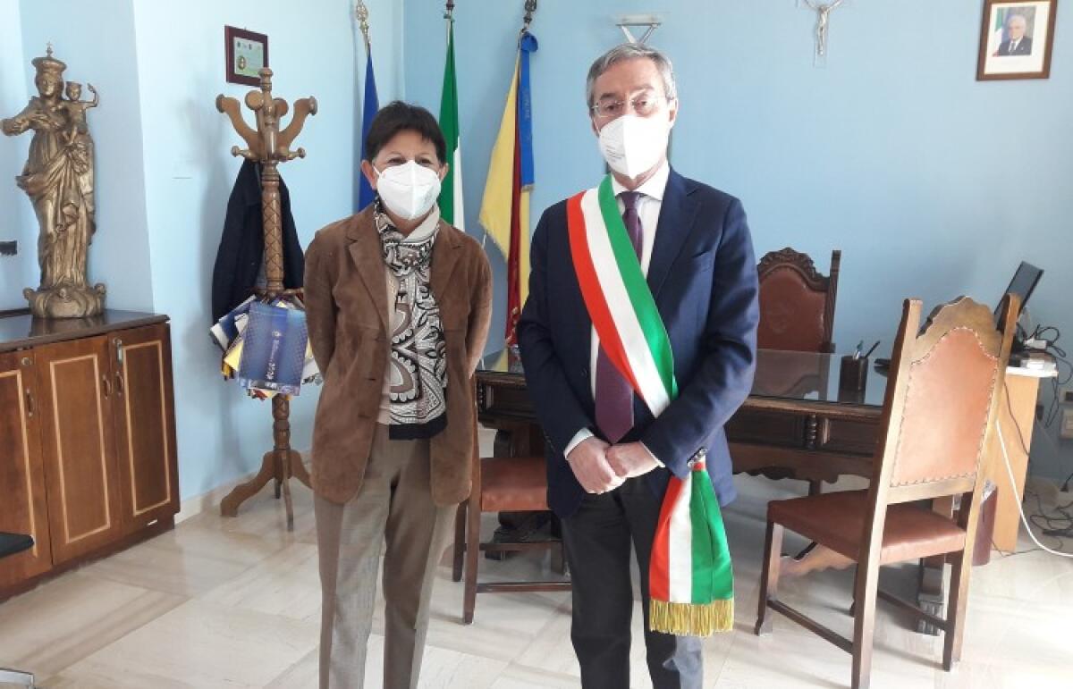 Emergenza sicurezza, incontro Greco-prefetto: "Siamo vicini alla città" - In municipio l'incontro tra Greco e il prefetto Armenia