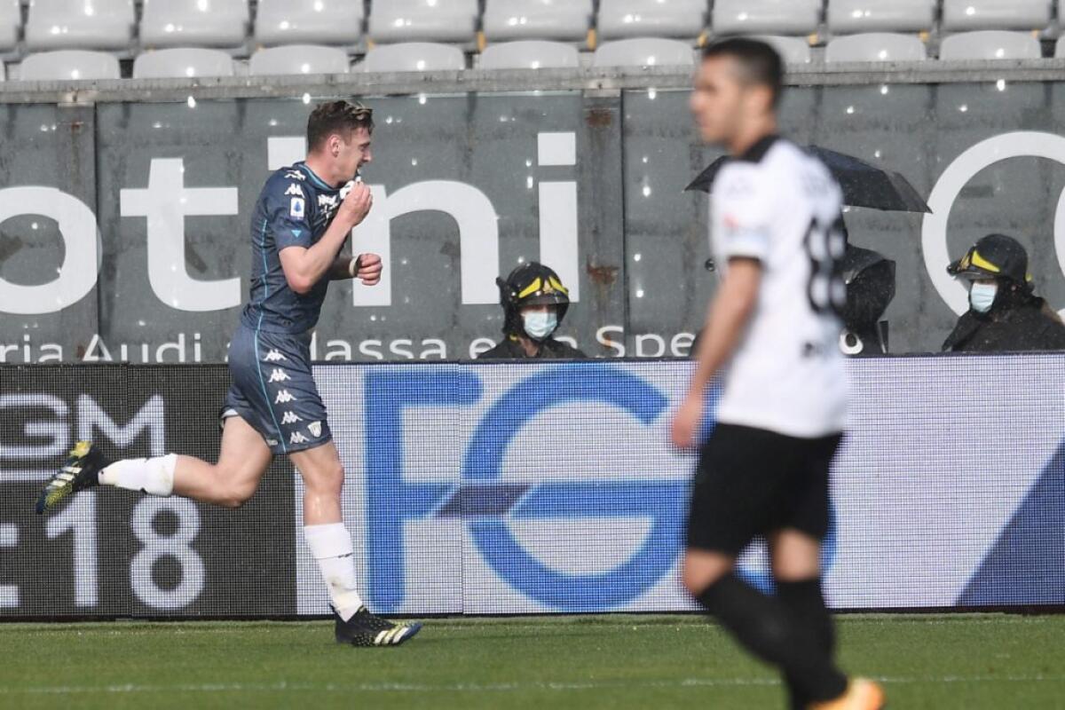 Verde risponde a Gaich, Spezia-Benevento 1-1 - 