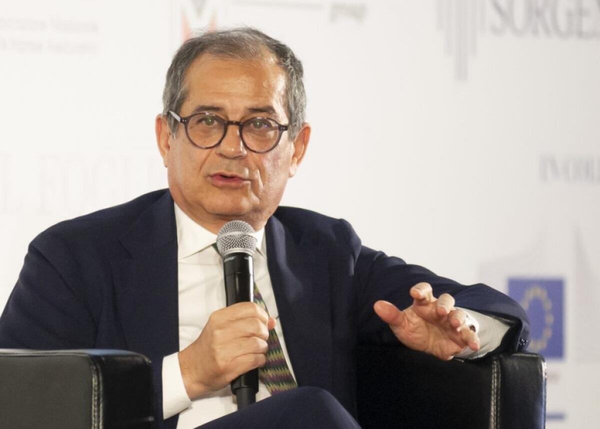 Vaccini, Giorgetti nomina Tria consulente economico - 