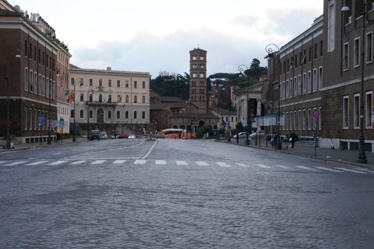 Coronavirus, da lunedì altre 8 regioni in zona rossa - 