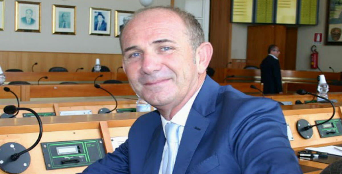 Siragusa prepara la segreteria dem, Greco invitato al congresso: Abela possibile vice - Siragusa sta preparando la nuova segreteria 