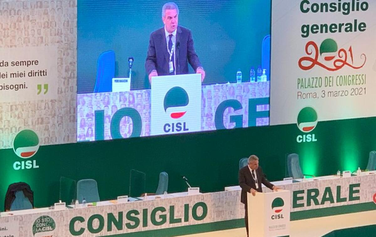 Sbarra eletto nuovo segretario generale della Cisl - 