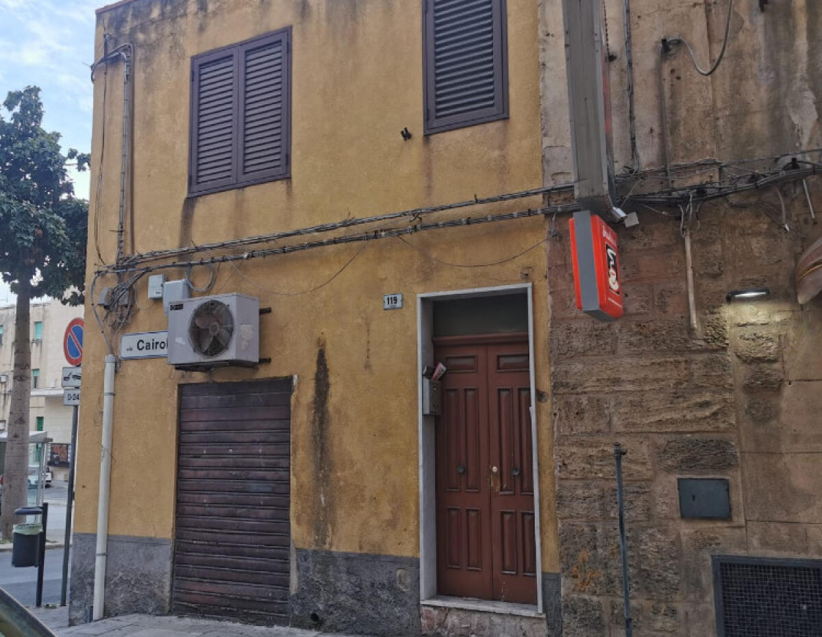 Ladri in un'abitazione in centro storico, dopo il "colpo" avviate indagini - 