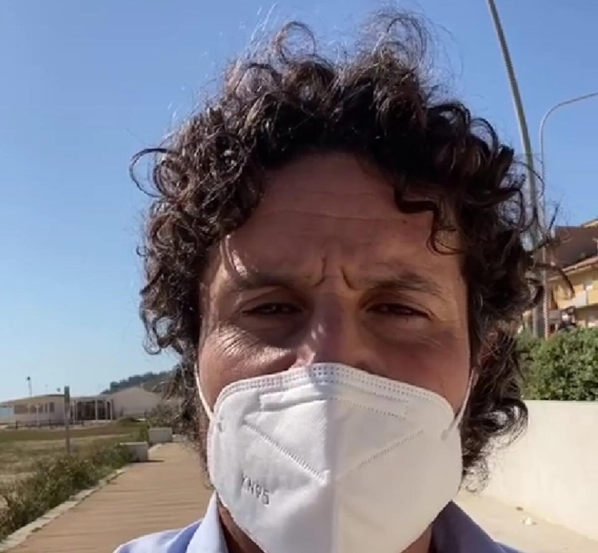 Lungomare sporco, Scerra: "Amministrazione distratta da spartizione degli assessorati" - Scerra ritorna sulle condizioni del lungomare