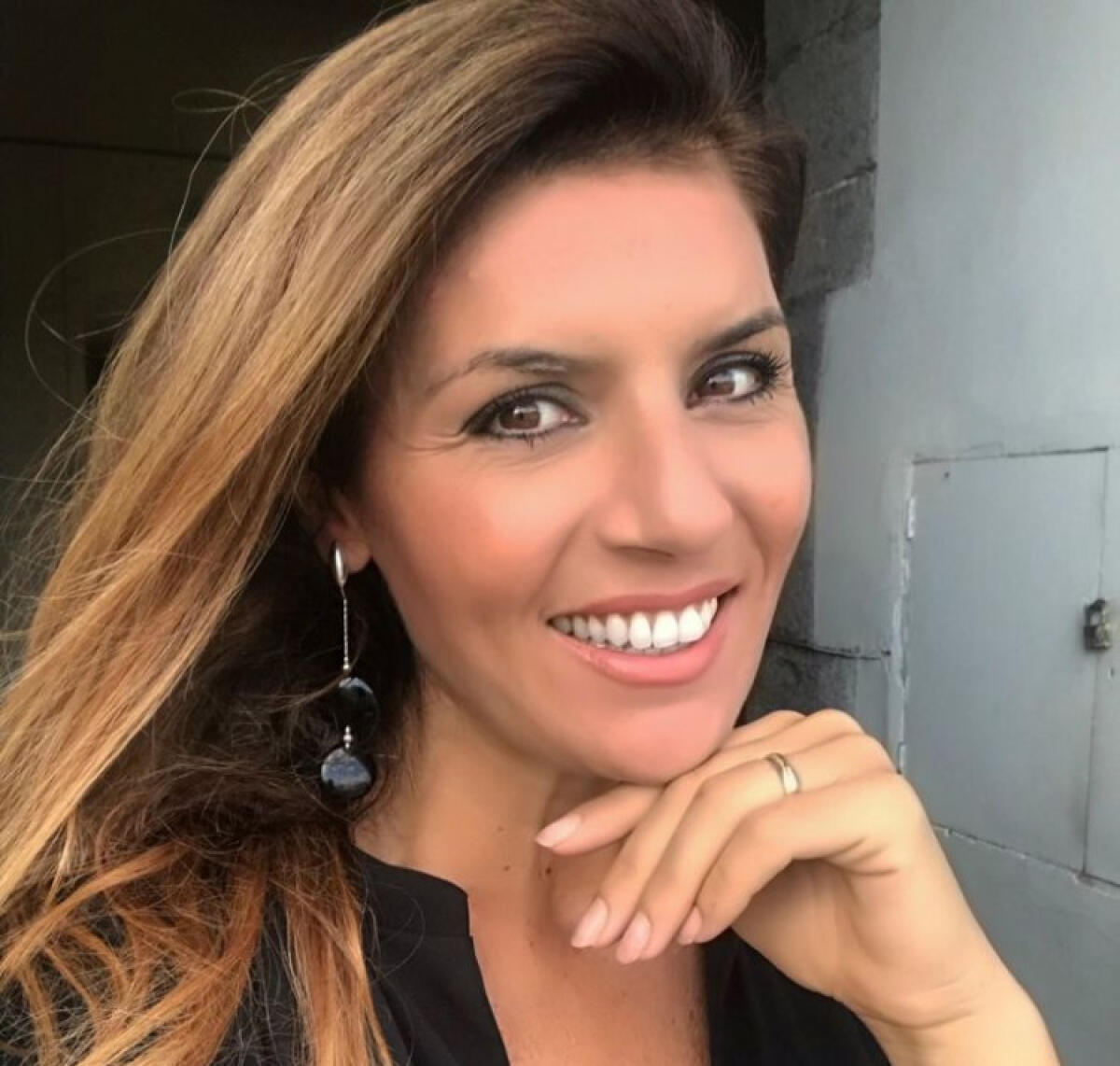 "C’erano una volta: Cappuccetto Rosso, il lupo, i cani randagi e le fresche frasche!” - Nancy Genovese