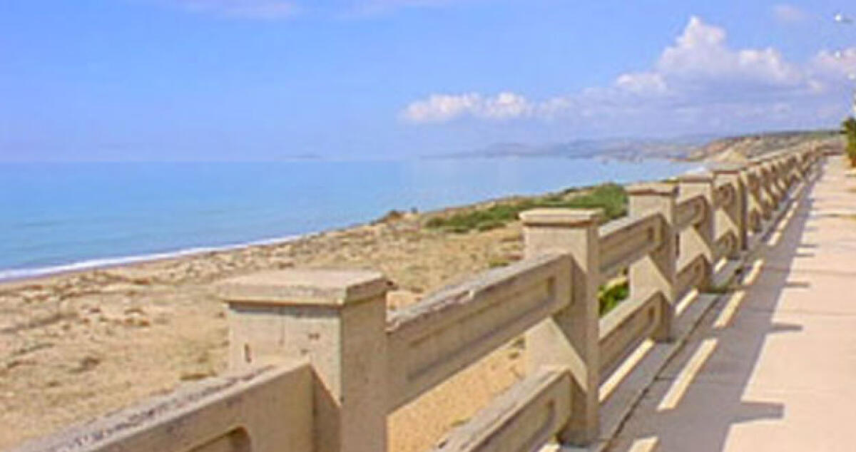 Spiagge solo dal 16 maggio, Regione: "Fino al 15 sospese attività e balneazione" - 