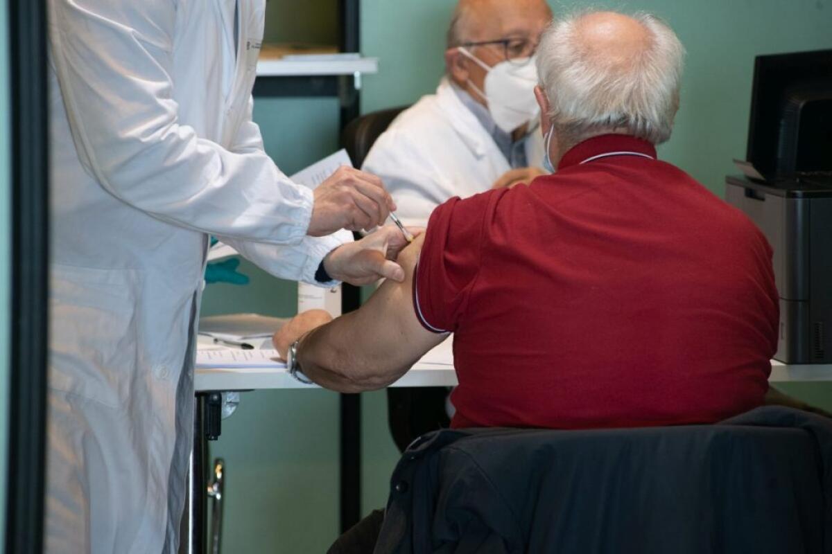 1,5 milioni di vaccini Pfizer in distribuzione entro domani - 