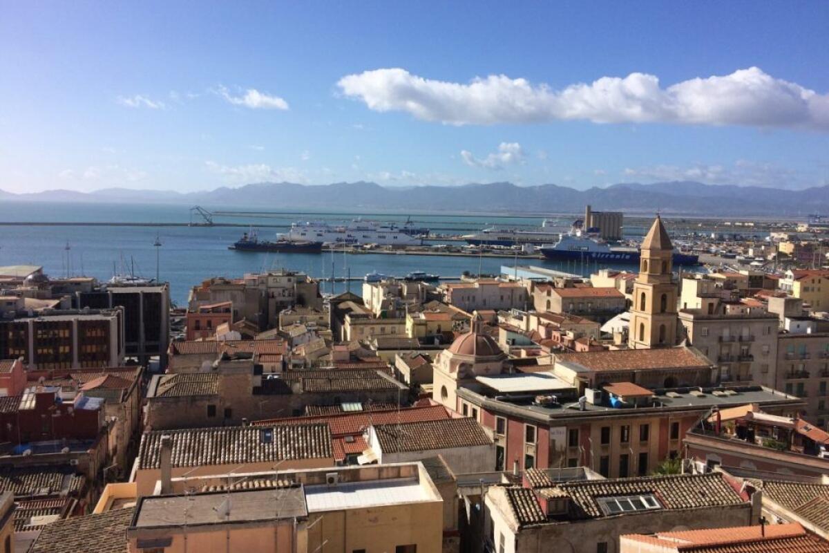 Covid, dal 26 aprile solo la Sardegna in zona rossa - 