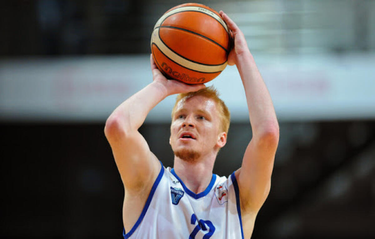 L'Orlandina rovina la festa del Palalivatino, Melfa's travolta 98-73 - 