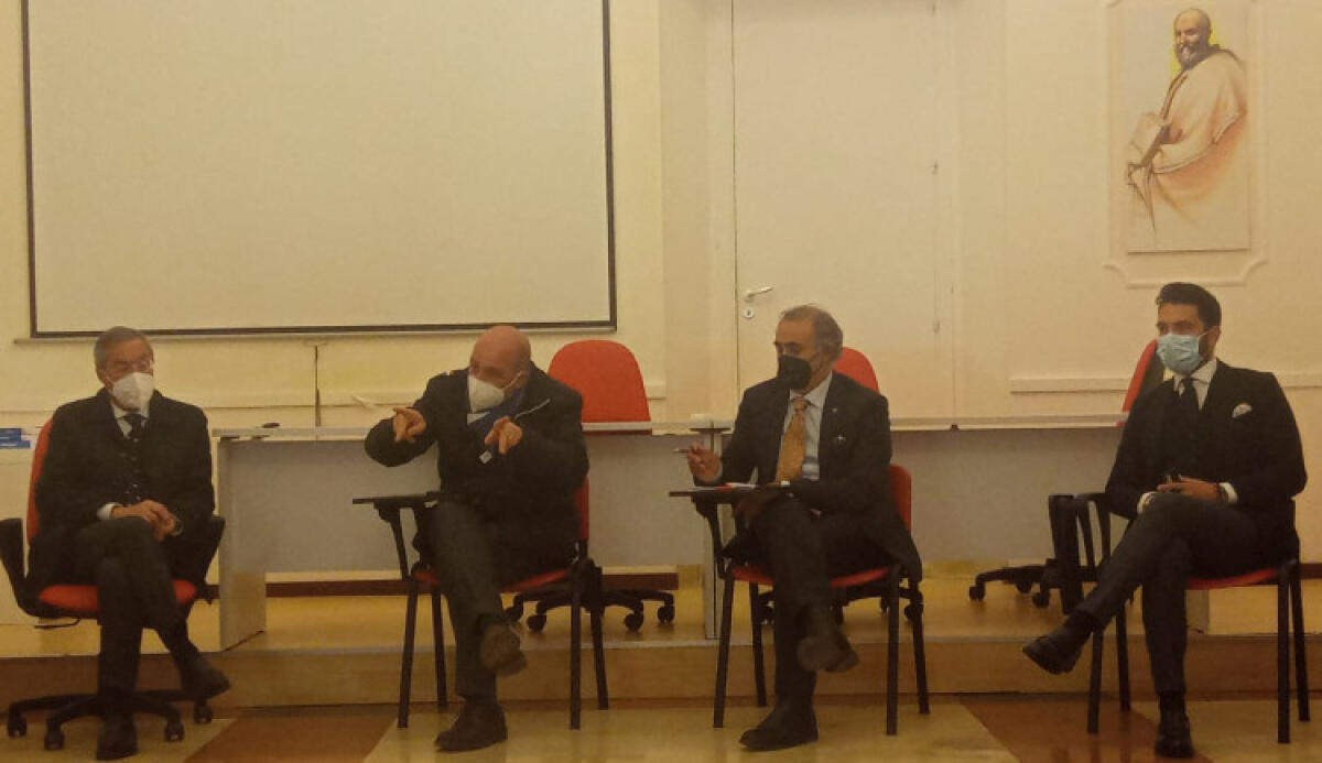 Zes e investimenti, Turano tra gli imprenditori locali: confronto anche con Greco - L'assessore Turano ha incontrato il sindaco, imprenditori e associaizoni datoriali