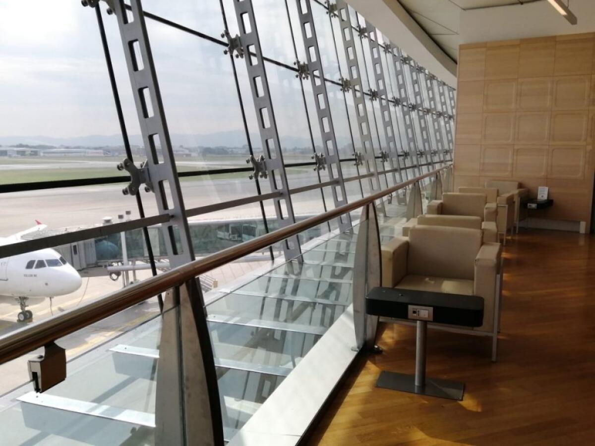 Aeroporti, nel 2020 passeggeri in calo del 72,5% - 