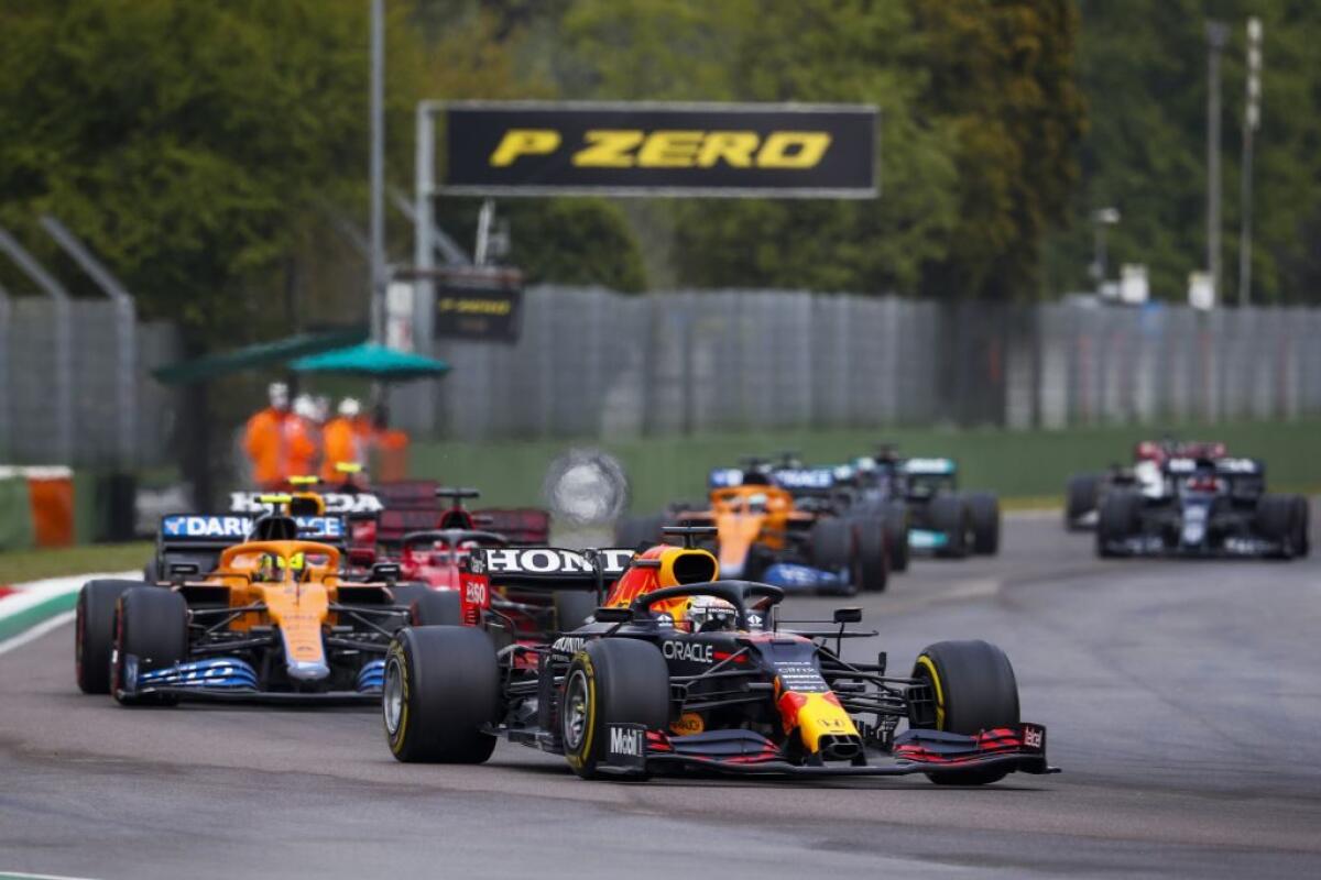 Verstappen vince a Imola su Hamilton e Norris, Leclerc 4° e Sainz 5° - 