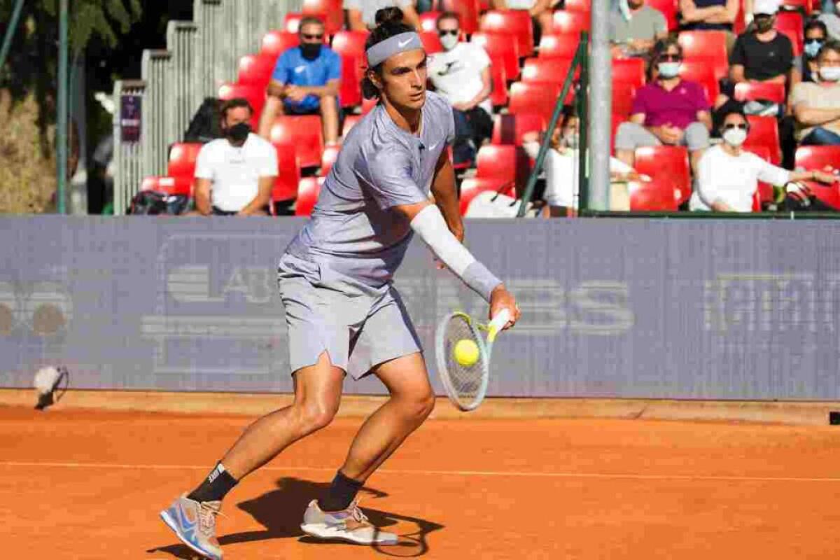 Impresa Musetti al Roland Garros, avanti Sinner, fuori Sonego - 