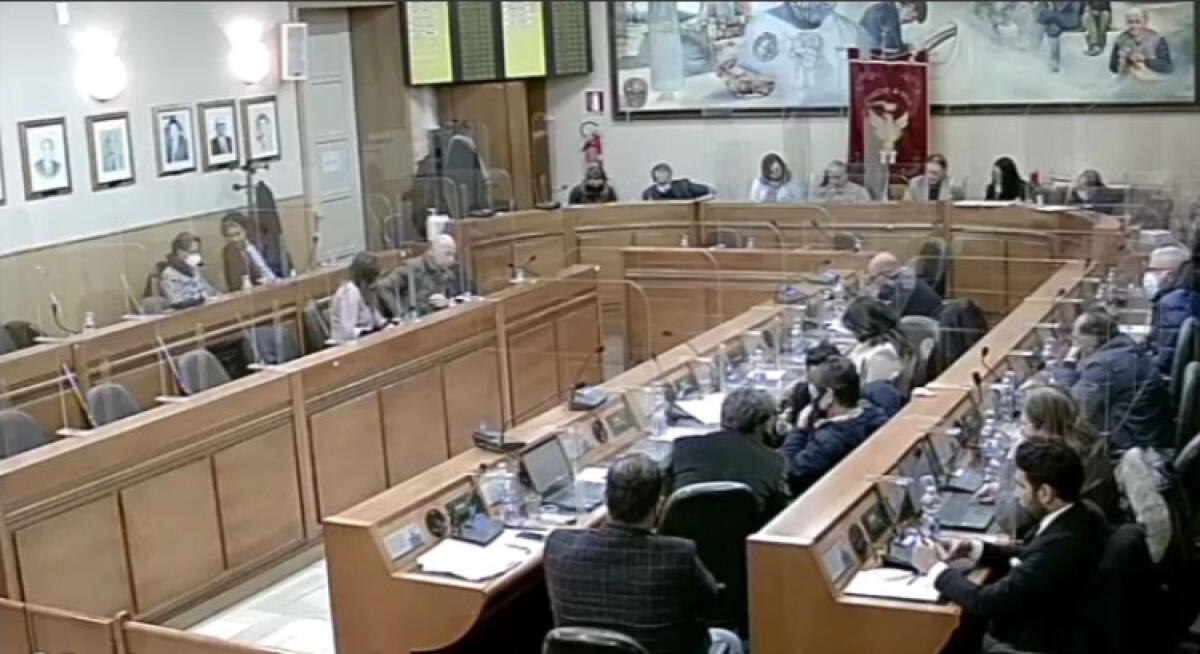 Pochi minuti e niente numero legale, sui debiti ruggini tra maggioranza e opposizione - 