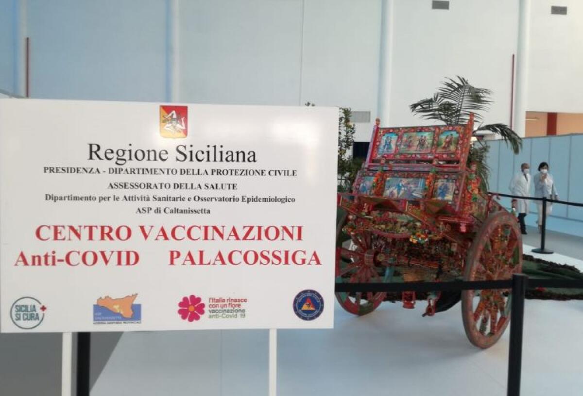 L'Hub vaccinale al PalaCossiga parte alla grande: superati i 500 vaccini - 