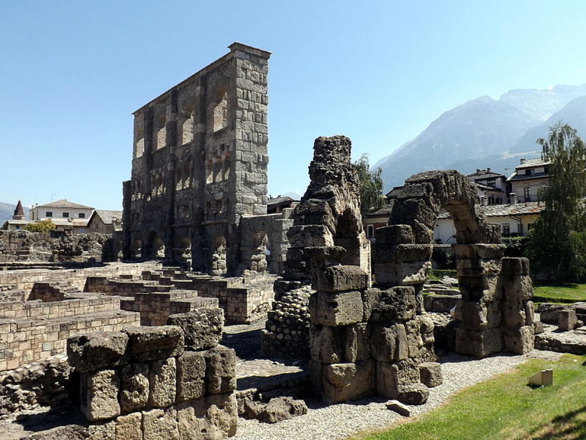 Covid, da domani Valle d’Aosta in rosso e 5 regioni in arancione - 