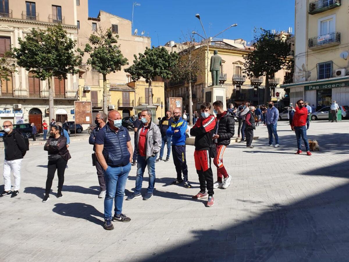 Revocata la zona rossa, partita la richiesta per rimuovere già oggi le restrizioni - 