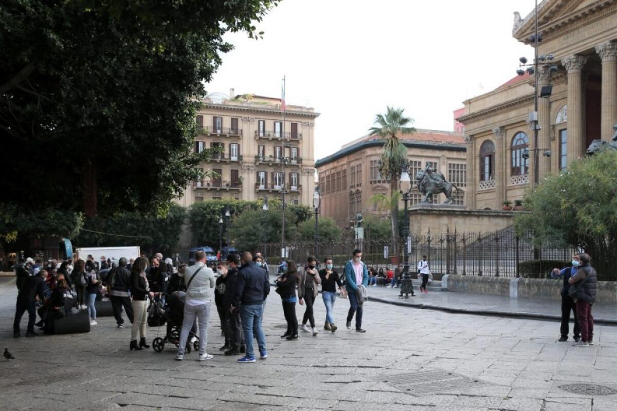Sicilia, Sardegna e Val d’Aosta in zona arancione, altre regioni in giallo - 