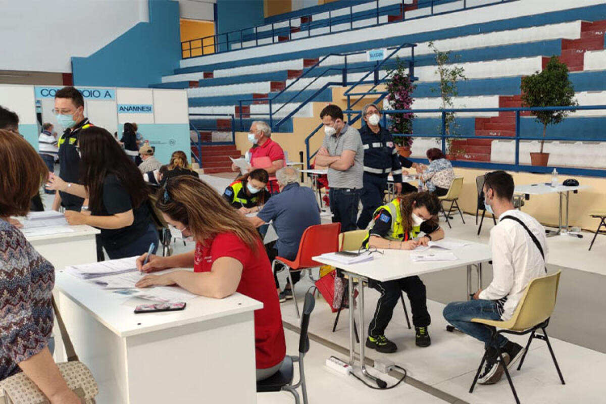 PalaCossiga, prosegue la vaccinazione dei maturandi - 