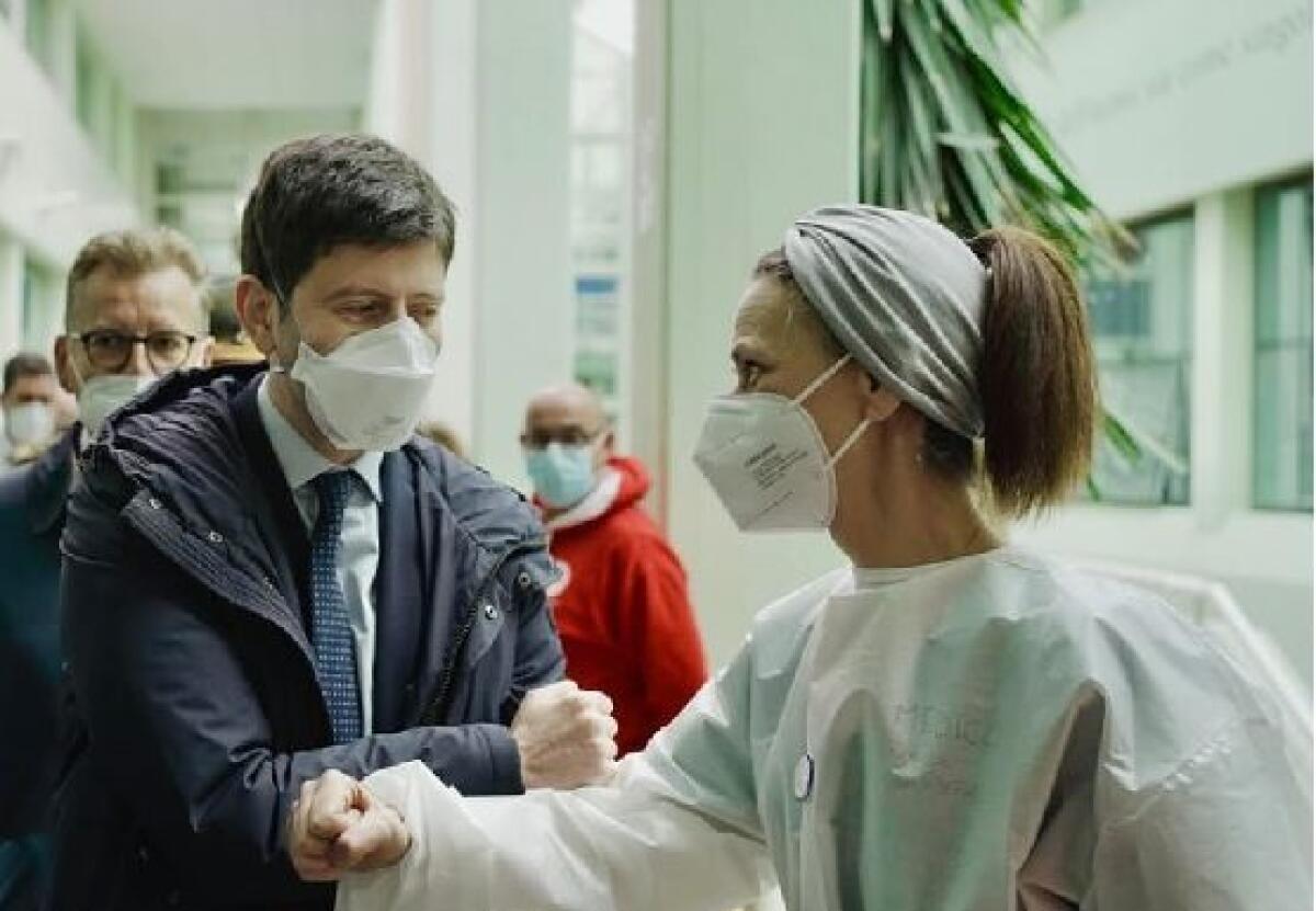 Speranza “Firmata l’ordinanza per le visite ai parenti nelle Rsa” - 