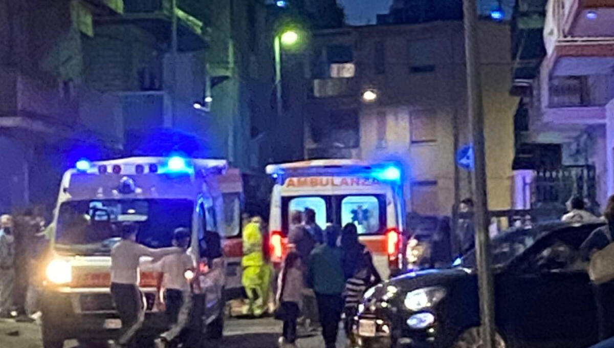 Incidente nella zona di via Venezia, ci sono feriti: sul posto le ambulanze - Sono intervenute le ambulanze