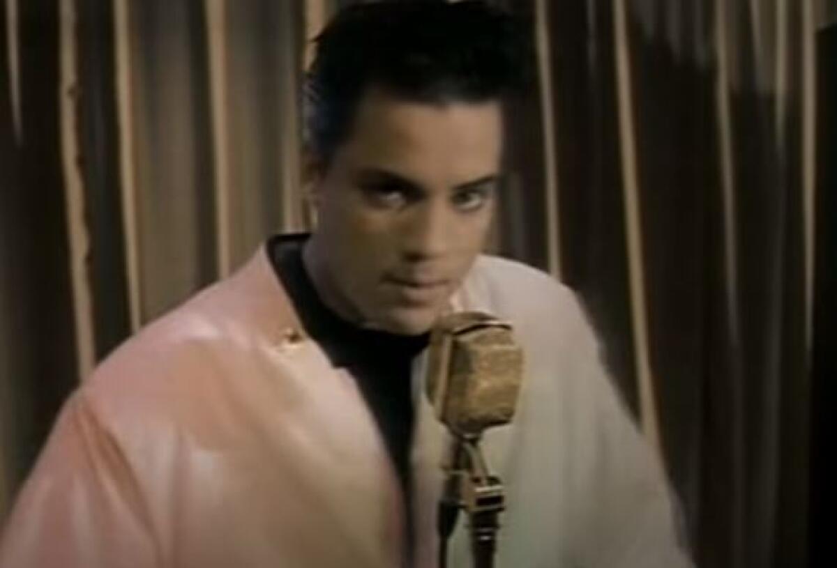 È morto l’ex cantante e modello Nick Kamen -