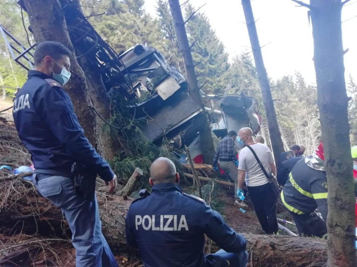 Crollo della funivia del Mottarone, le vittime salgono a 12 - 