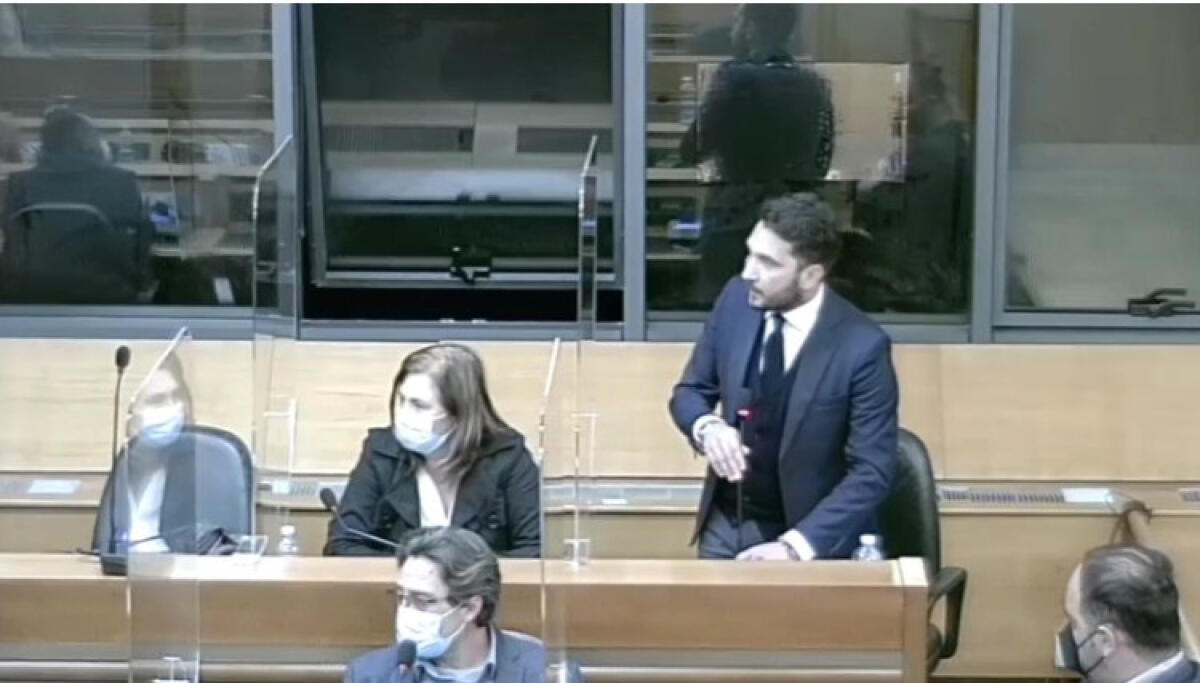 Sì a debiti fuori bilancio, commissione: "Assenze opposizione contro diritti cittadini" - Incardona ed altri consiglieri di maggioranza in aula