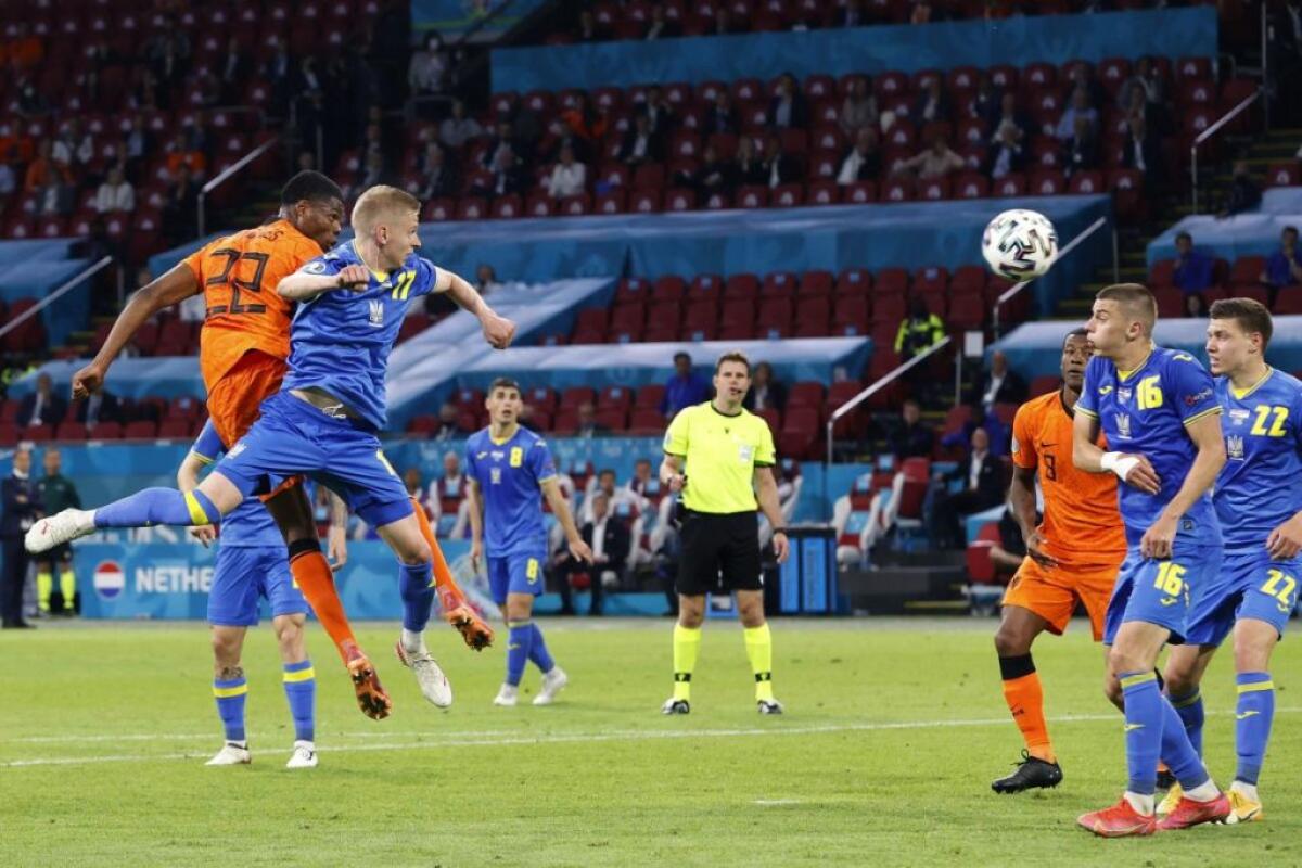 L’Olanda vince all’esordio, 3-2 all’Ucraina di Shevchenko - 