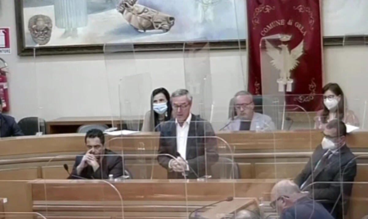 Maggioranza stoppa Pd-M5S su rifiuti e sanità, Greco: "Solo terrorismo su compostaggio" - Greco ha risposto in aula sul compostaggio