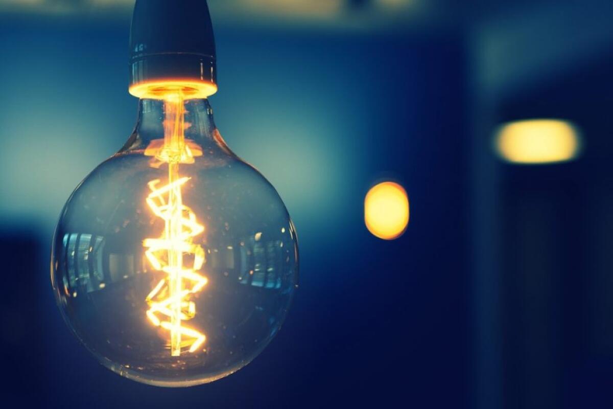 Scattano i rincari per l’energia, +9,9% elettricità e +15,3% gas - 