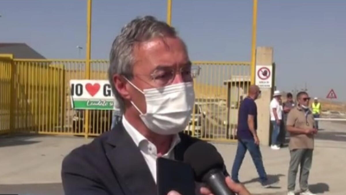 Greco: "Green pass obbligatorio per assessori, consiglieri e impiegati" - Greco durante il sit-in a Timpazzo